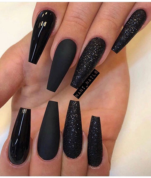 Glossy Black Acrylic Nails