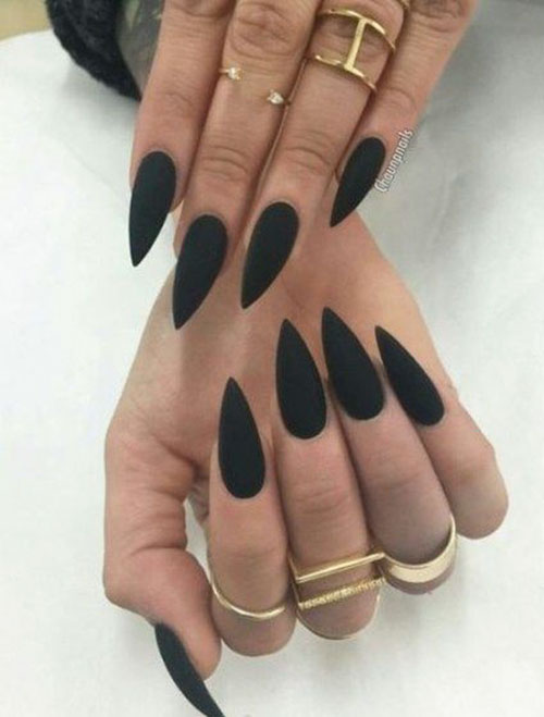 Black Acrylic Nails