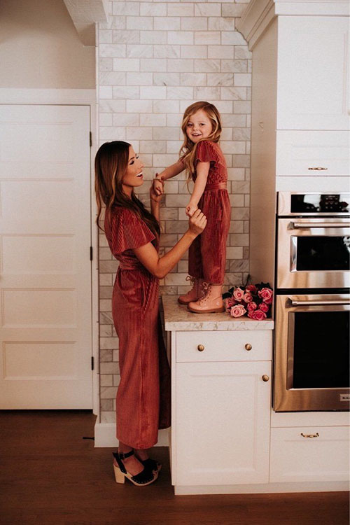 Mommy And Daughter Matching Outfits